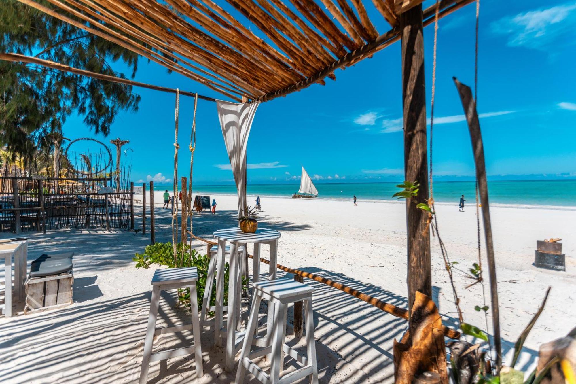 B4 Beach Club Paje Extérieur photo