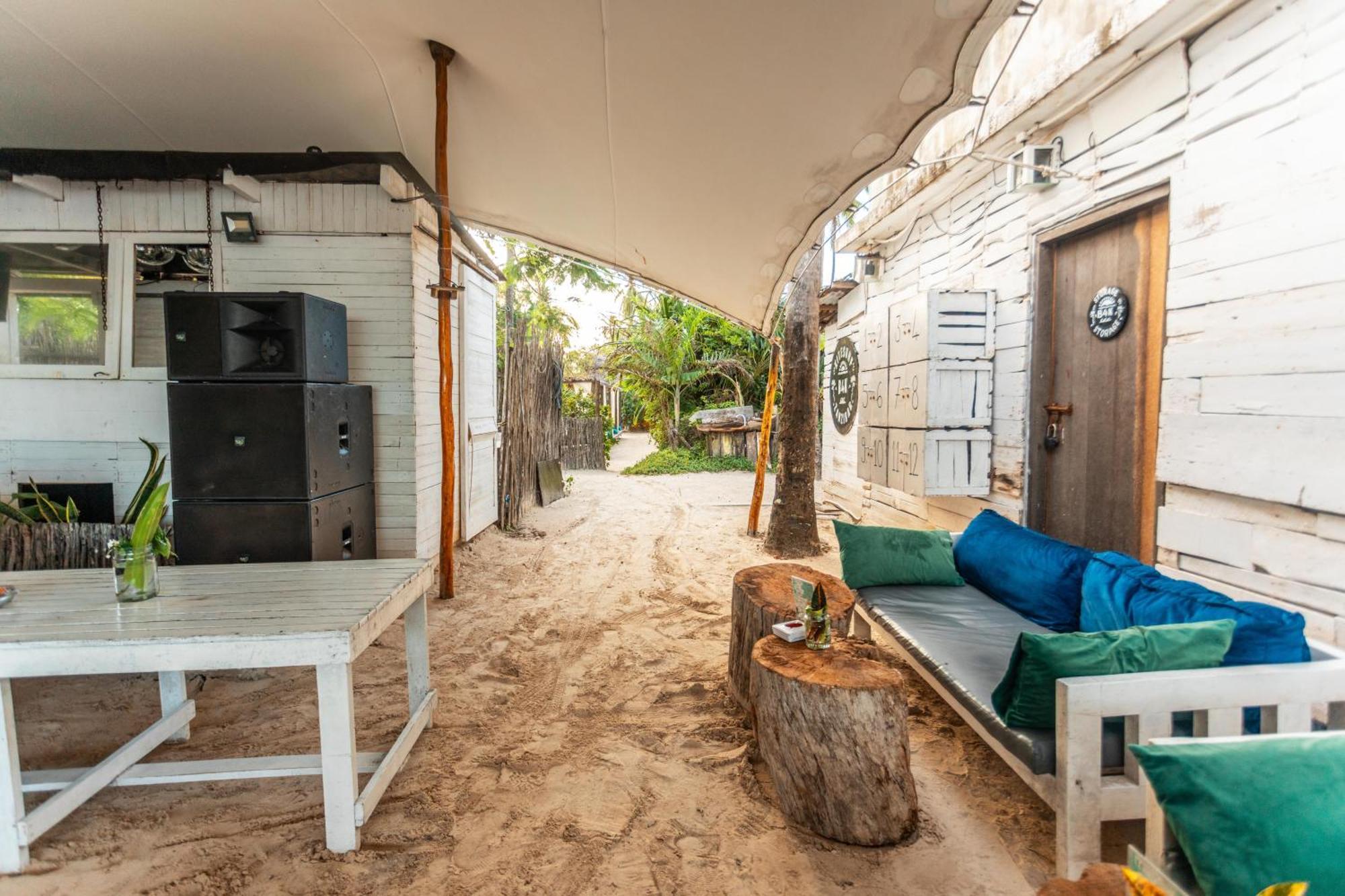 B4 Beach Club Paje Extérieur photo