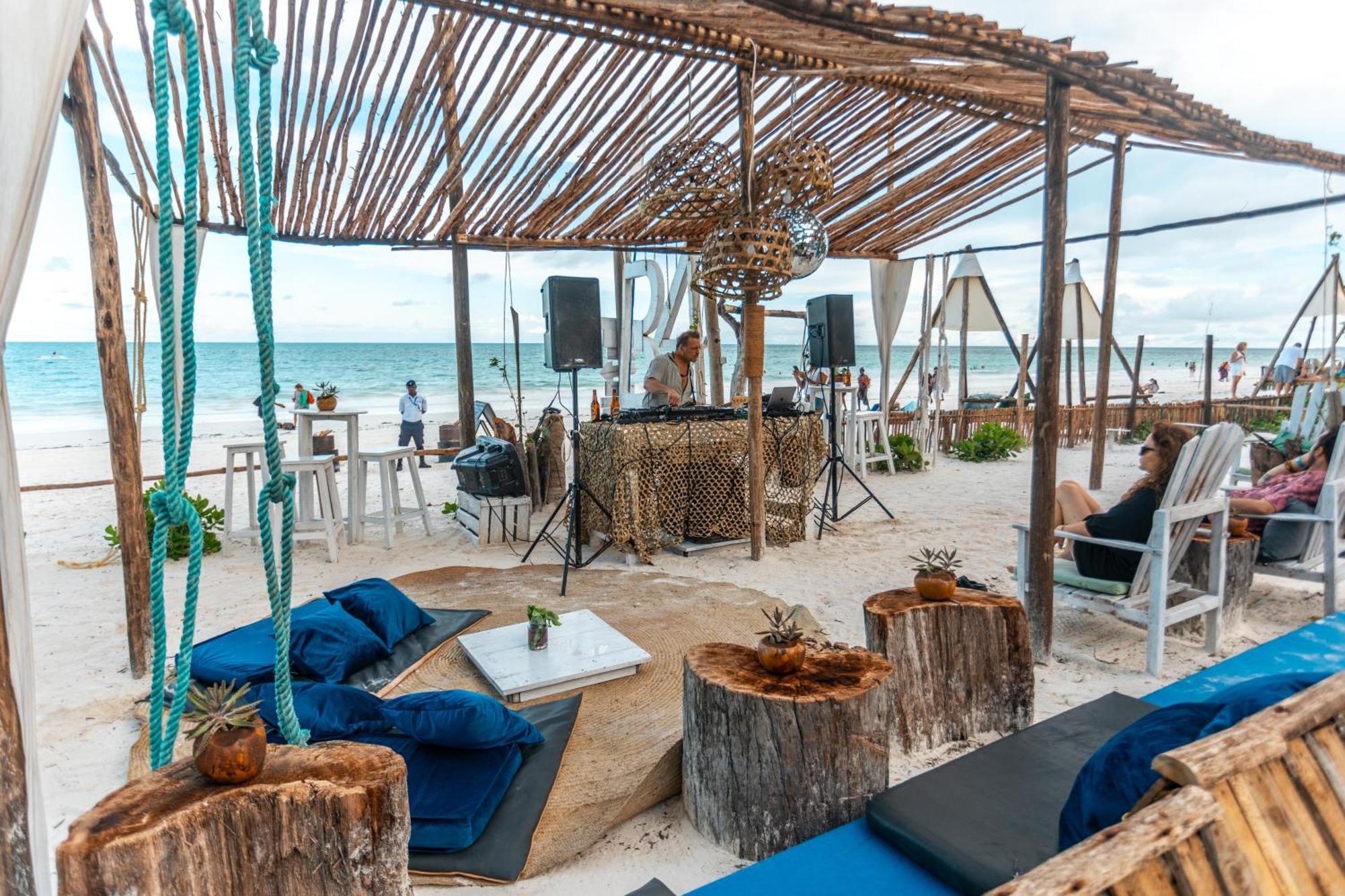B4 Beach Club Paje Extérieur photo